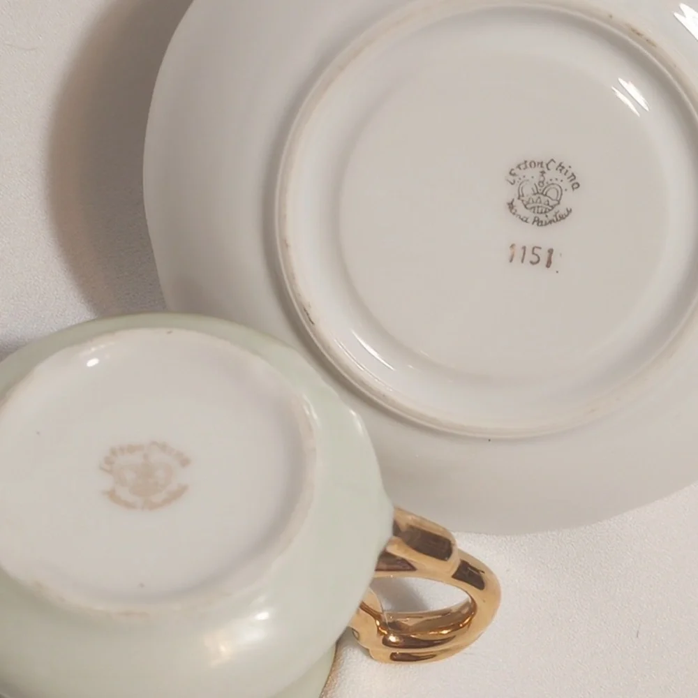 ◀️ Lefton Heritage Green/Heritage Roses Demitasse Cups w/Saucers - Picture 9 of 11